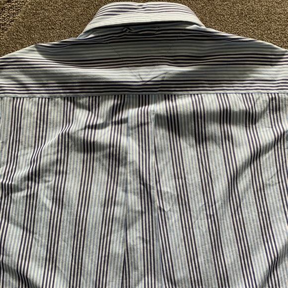 NWT Tommy Hilfiger Long Sleeve Dress Shirt - Picture 6 of 7
